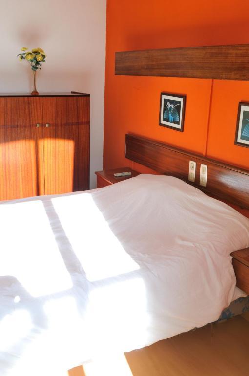 Residencial Moderna Guest house *