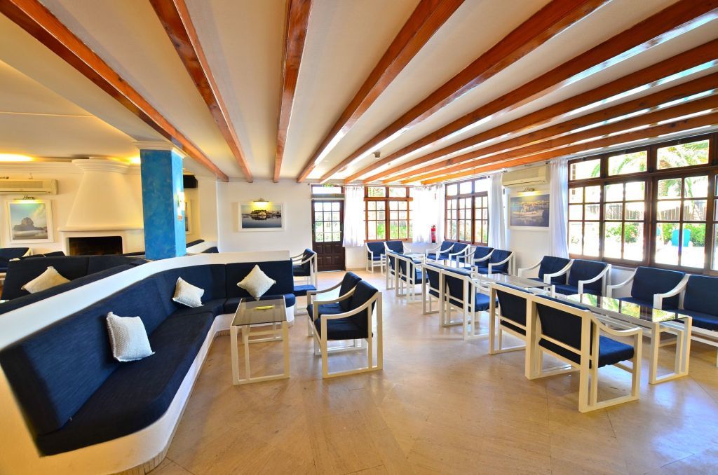 Aparthotel Mirachoro 3*