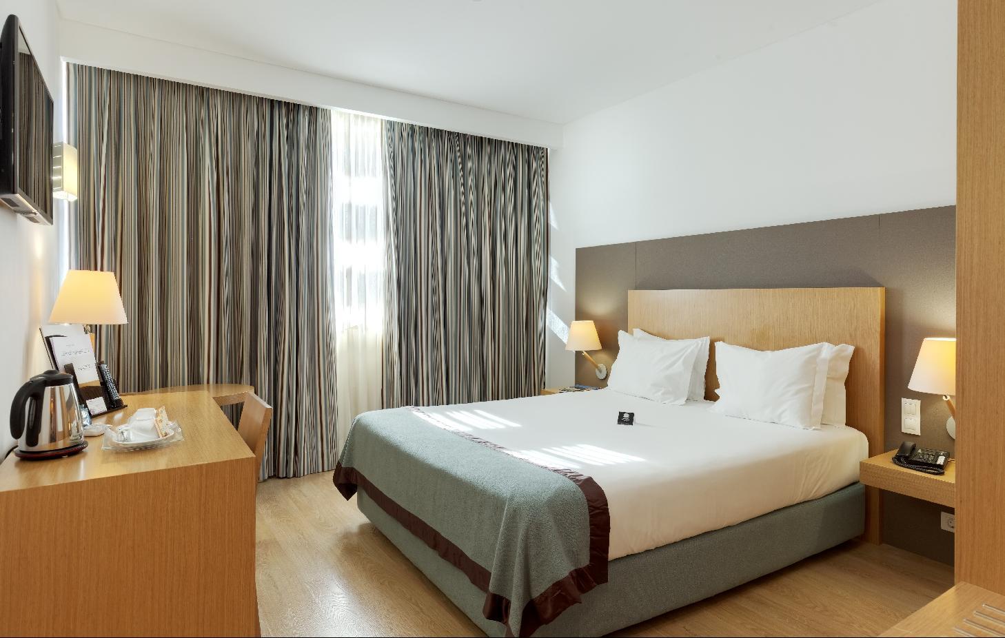 Hotel Mercure Lisboa 4*