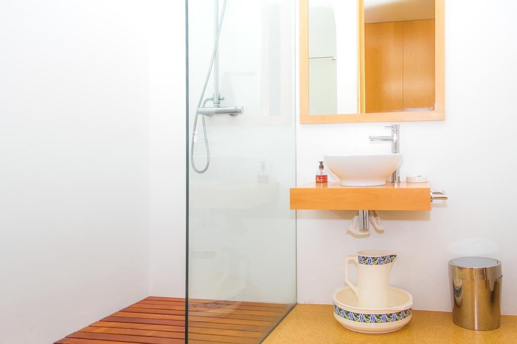Holiday home Liiiving In | Lawny Pool House Caminha