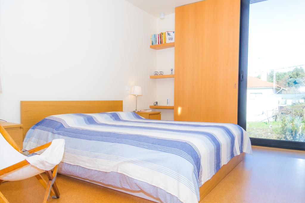 Liiiving In | Lawny Pool House Holiday home Caminha