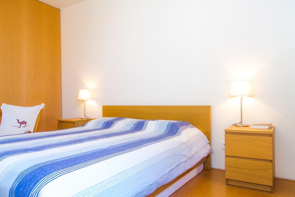 Liiiving In | Lawny Pool House Holiday home Caminha