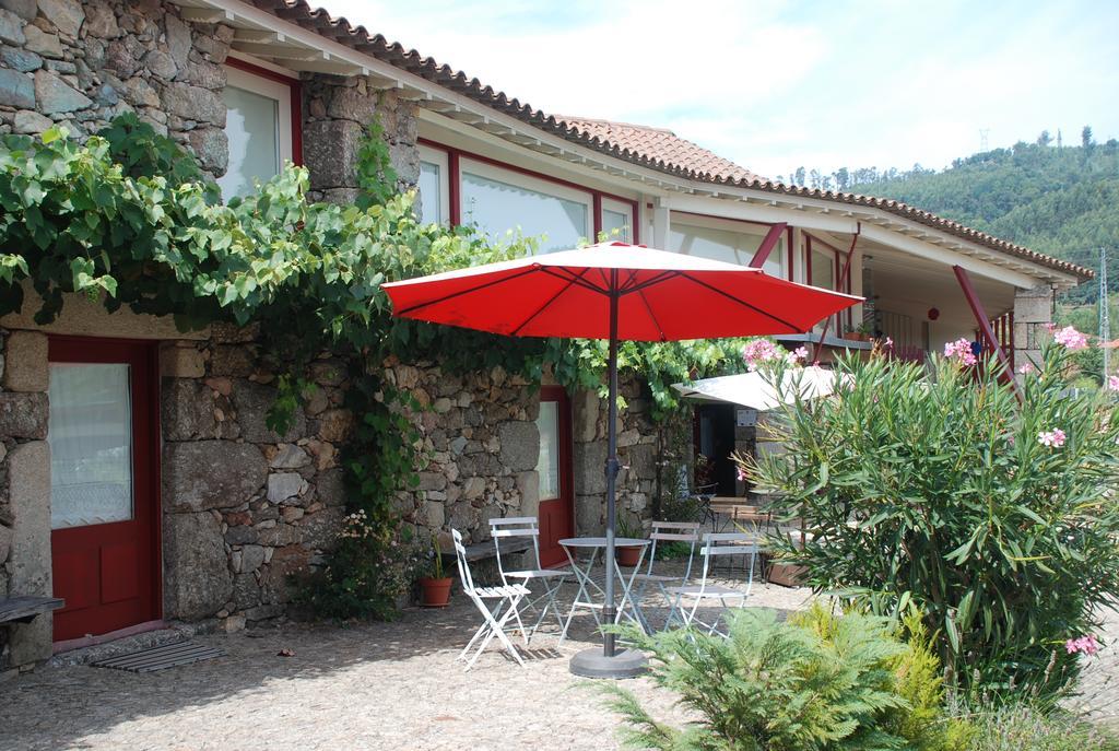 Bed & Breakfast Quinta Pedras De Baixo Longos