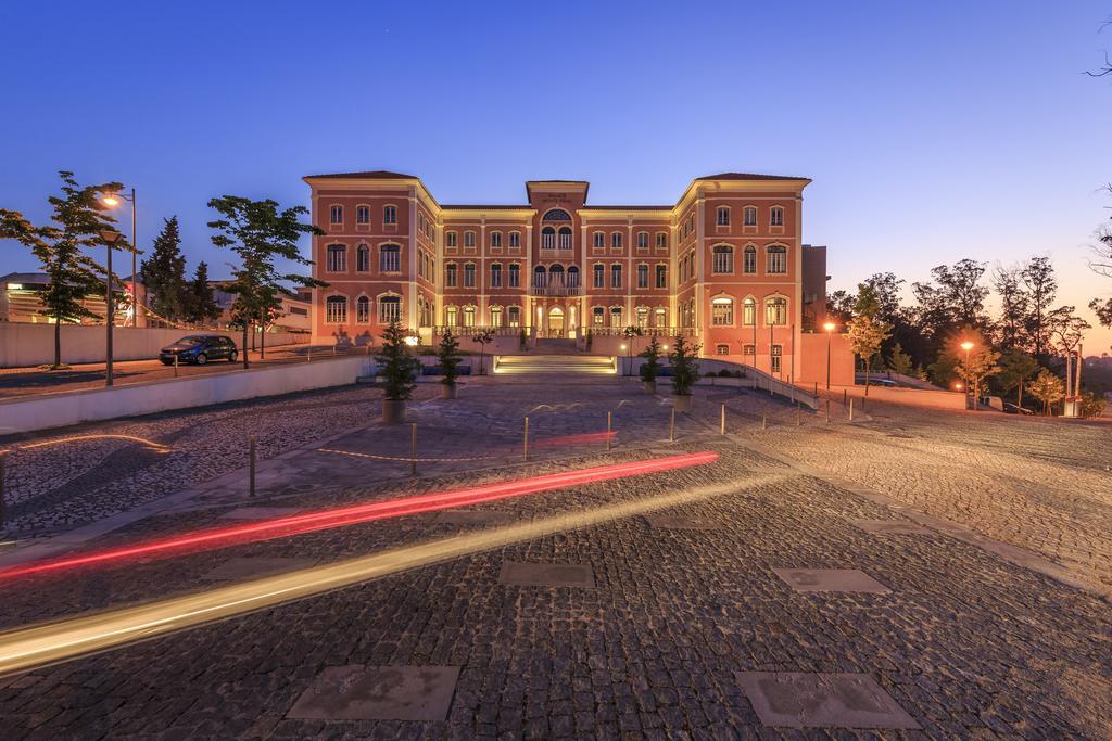 - Hotel, Termas &