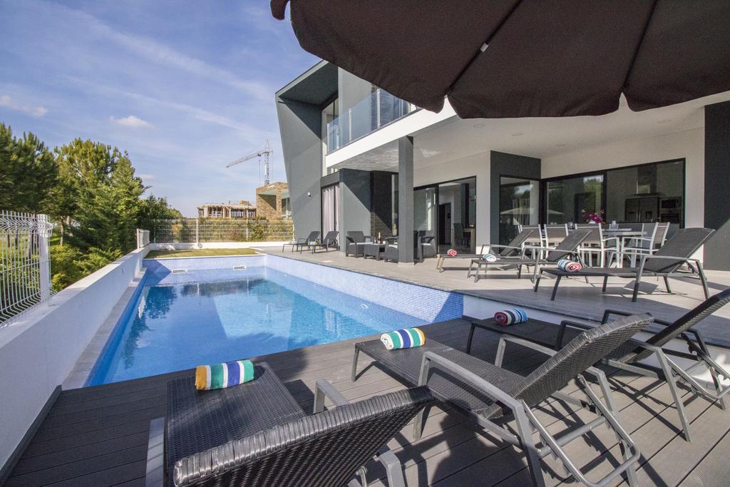 Paris Villa