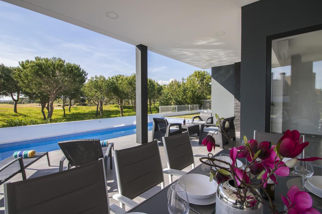 Paris Villa *