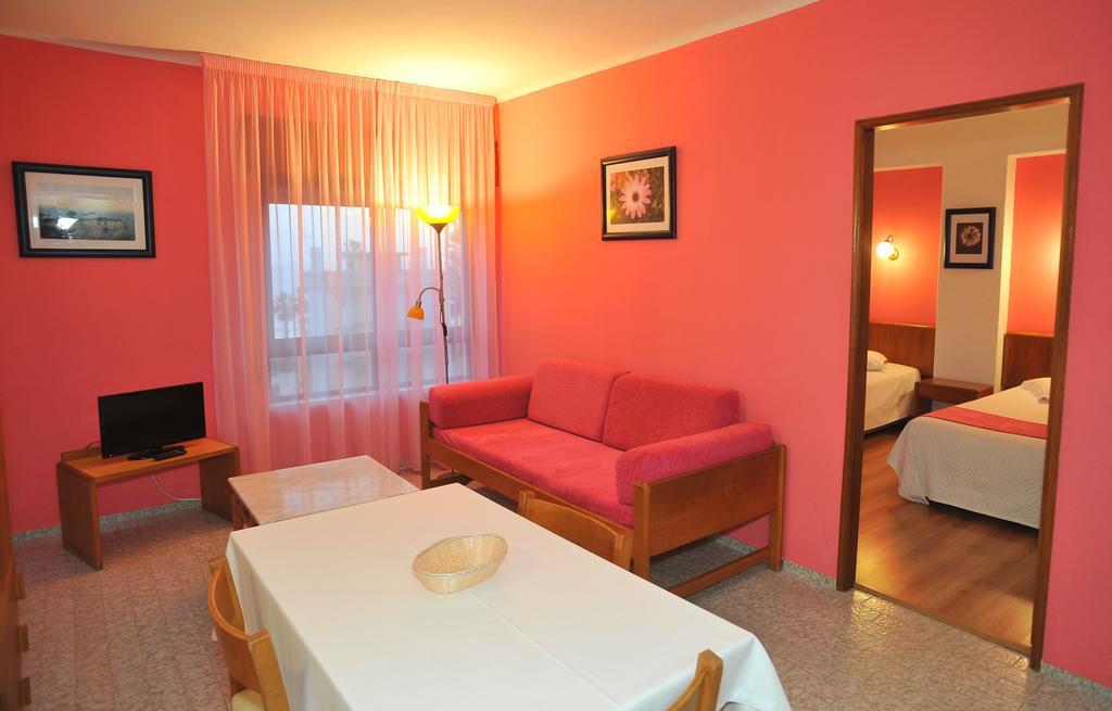 Edificio Novo Rosamar Al Guest house