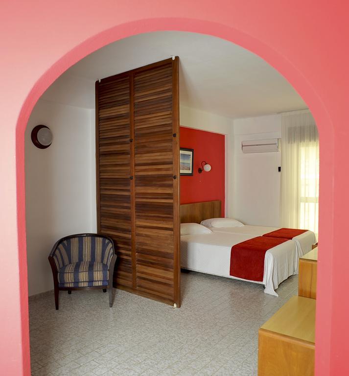 Guest house Edificio Novo Rosamar Al 3*