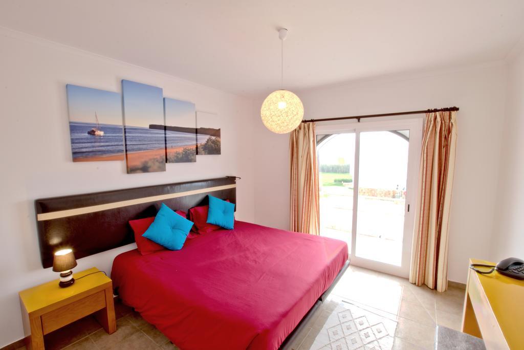 Tonel Turisticos Apartahotel Sagres