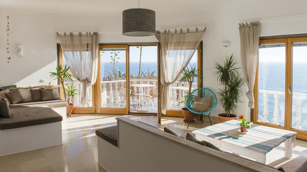 Hostel Laneez Ericeira Surf House -