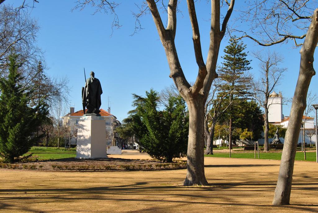Tagus Host - 40308al- 44211al Santarem