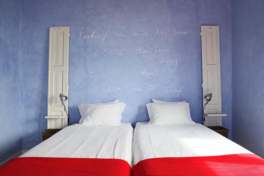 Chill In Surf House Hostel