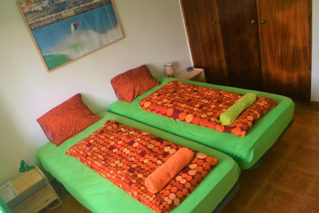 Surf House Peniche *