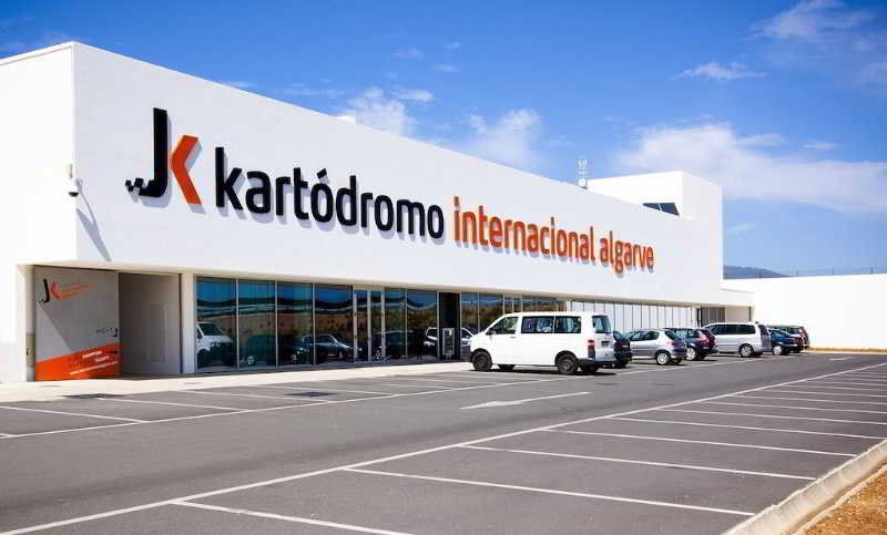 Aparthotel Mirachoro 3*
