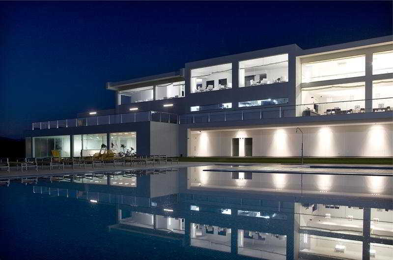 Agua Hotel