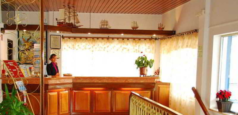 Rosamar Apartment *