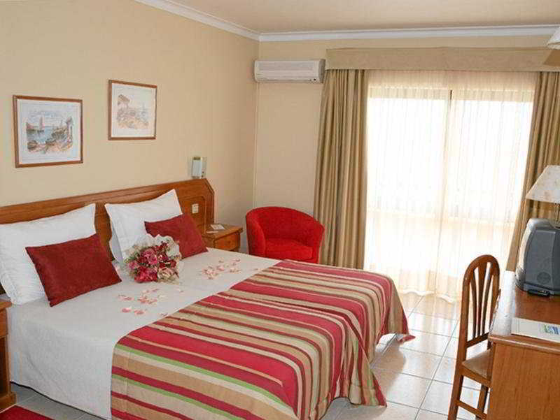 Mh Atlantico Hotel 4*