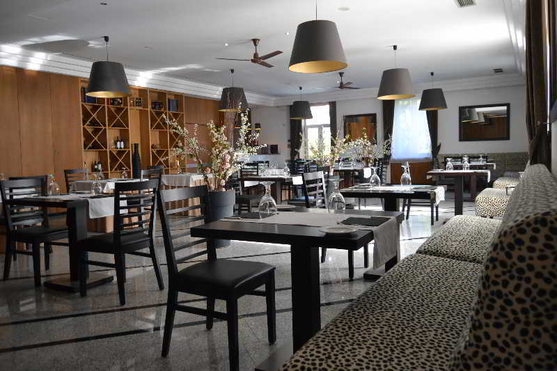 Hotel Douro Marina & Resende