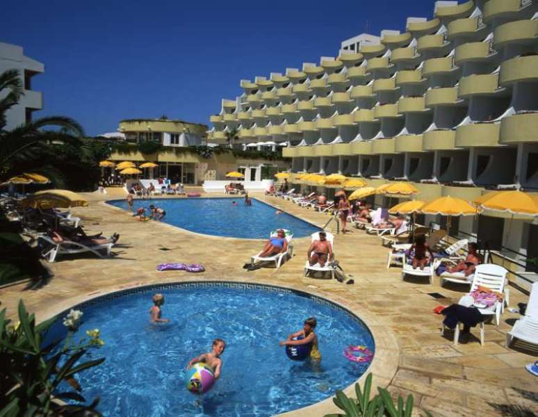 Aparthotel Luna Clube Oceano 3*