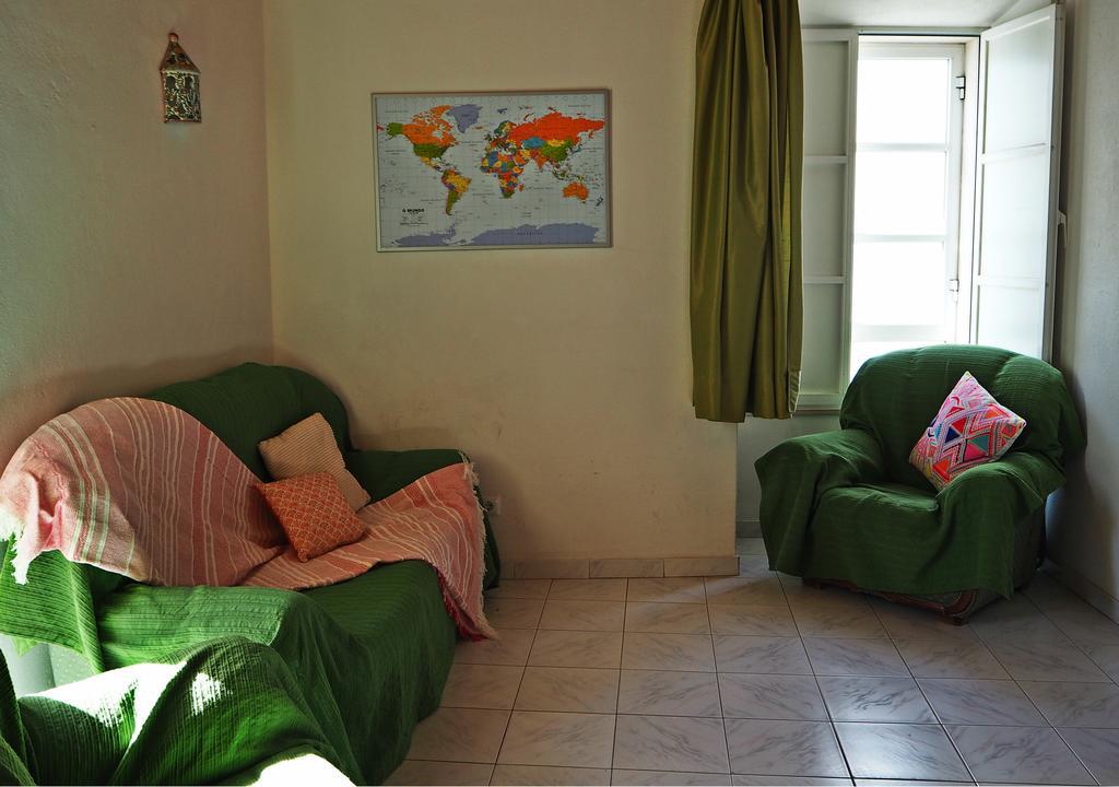 Ema'S Beach And Nightlife House Apartment Lagos