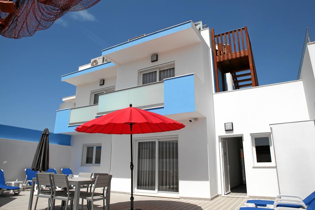 4 Surf Guest house Baleal