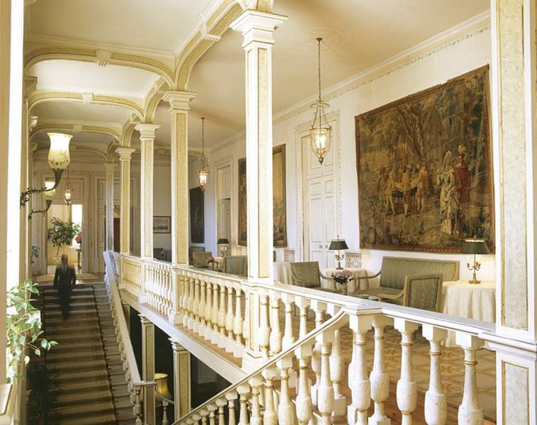 Valverde Palacio De Seteais - The Leading Of The World