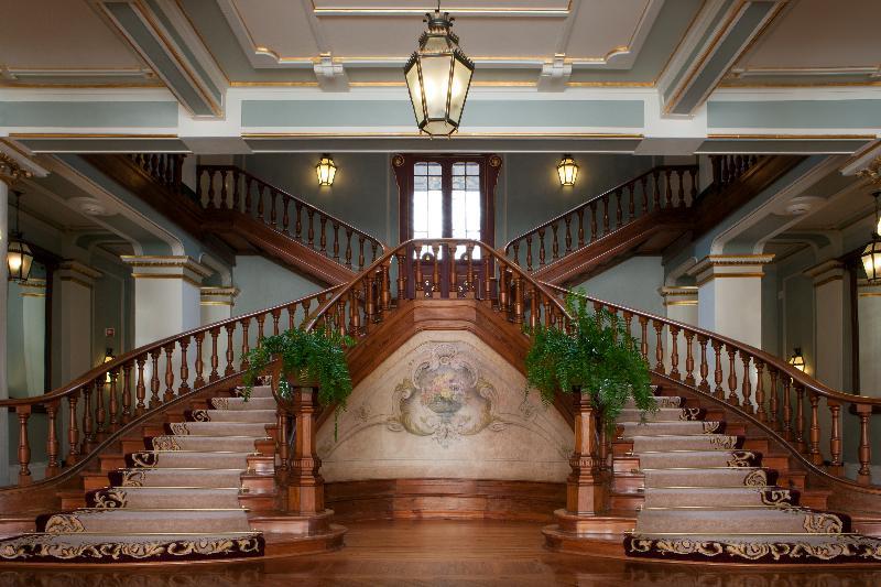 Palace 5*