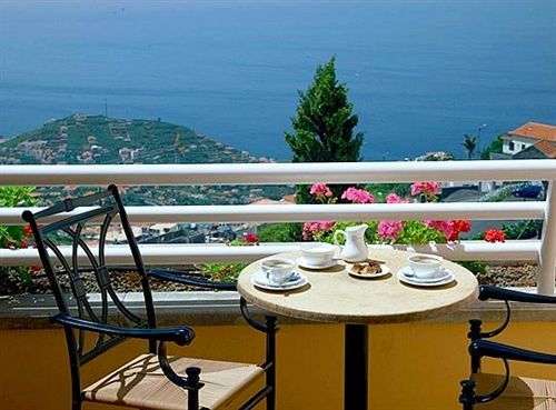 Quinta Do Estreito Hotel 4*