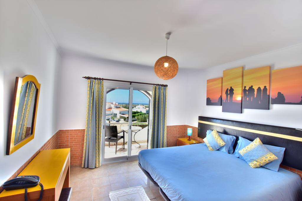 Aparthotel Tonel Turisticos 3*