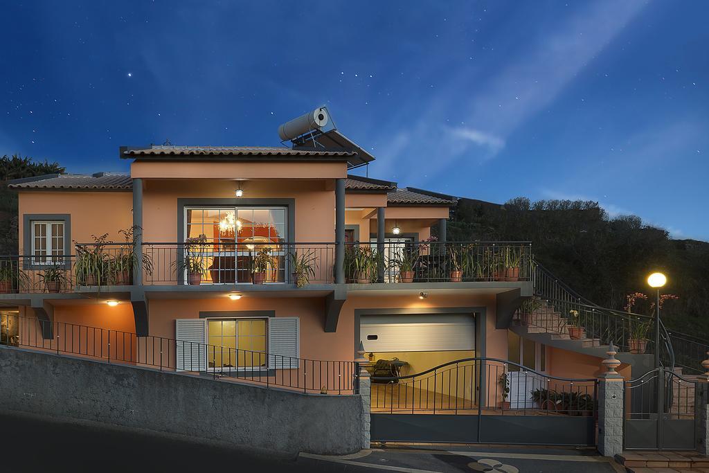 Paradise House Calheta