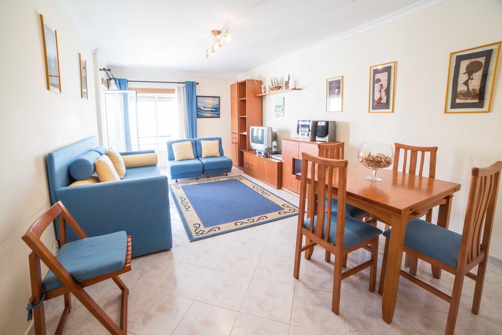 Apartment Flh Flat With Pool