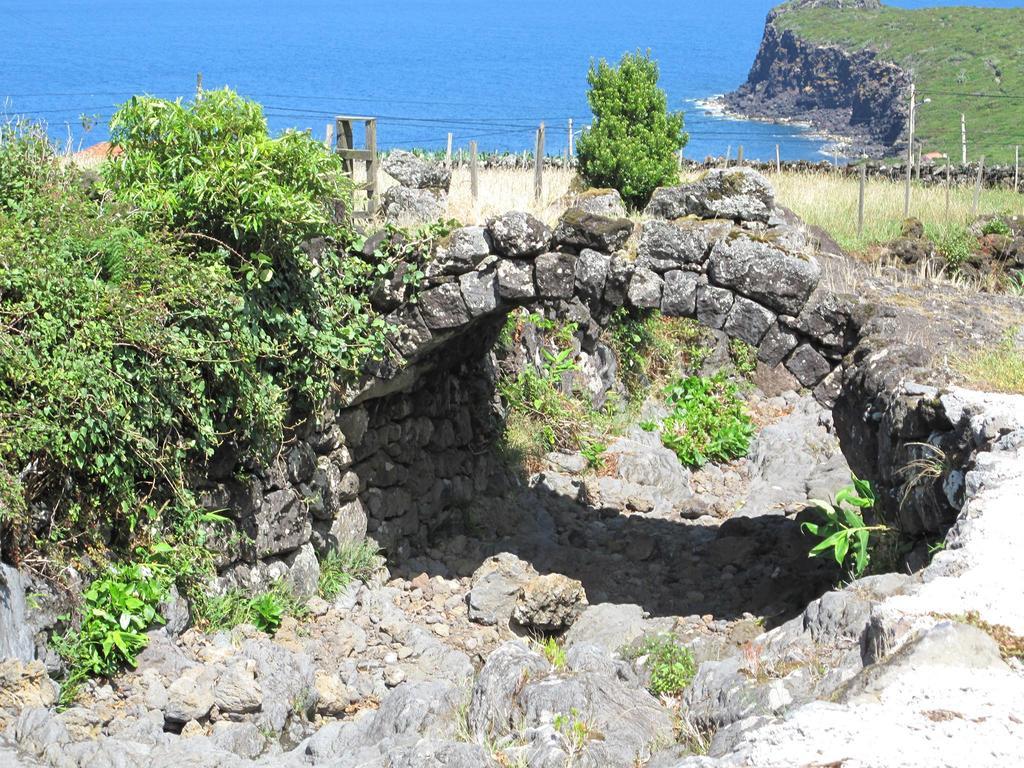 Pico Formoso Vinea Lava Alojamentos Pico * Prainha (Sao Roque do Pico)