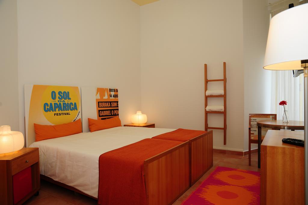 Hostel Caparica Sun Centre Costa da Caparica
