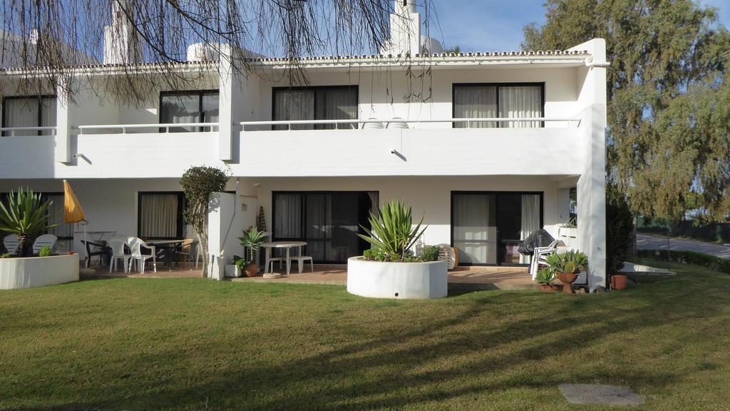 By The Apartamento Almancil