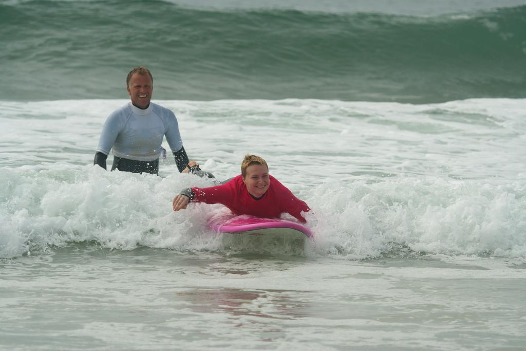 Hostel Surfivor Surf Porto