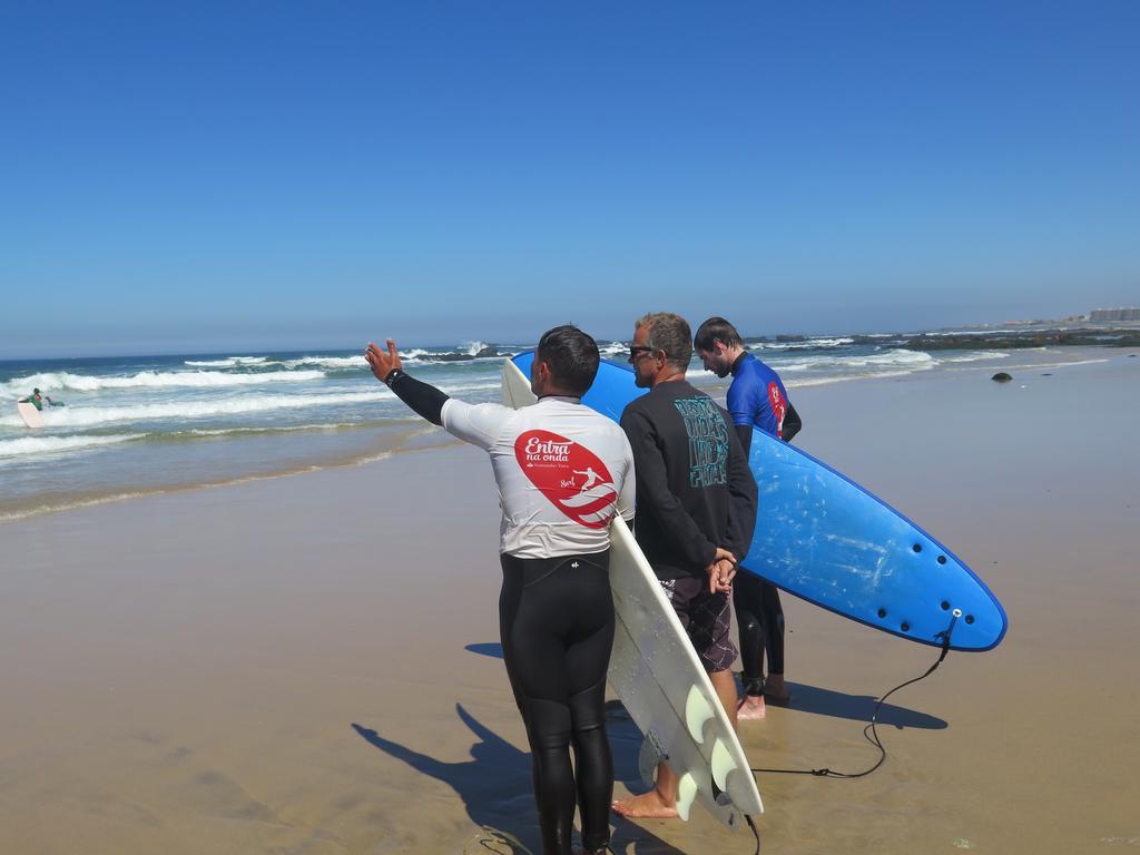 Surfivor Surf Hostel *