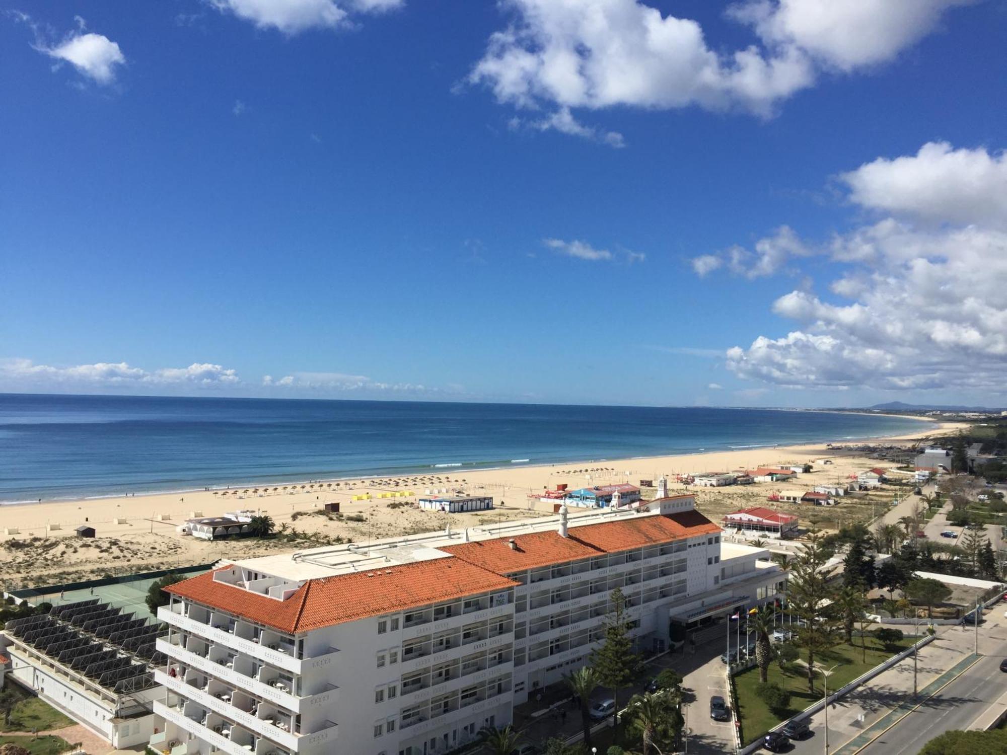 Yellow Hotel Monte Gordo