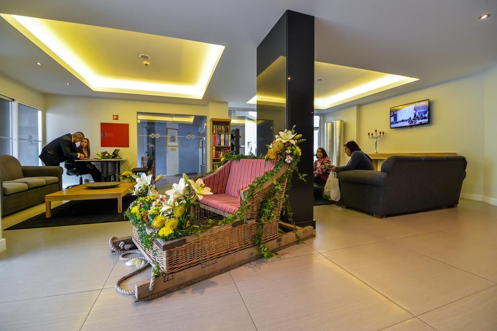 Duas Torres Aparthotel 4*