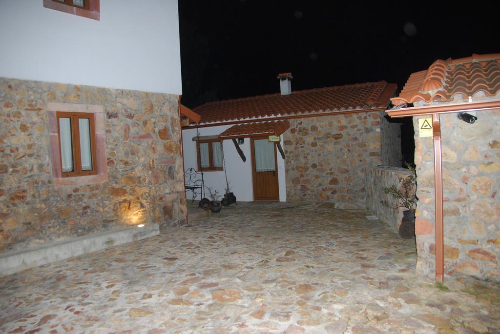 Casas No Terreiro