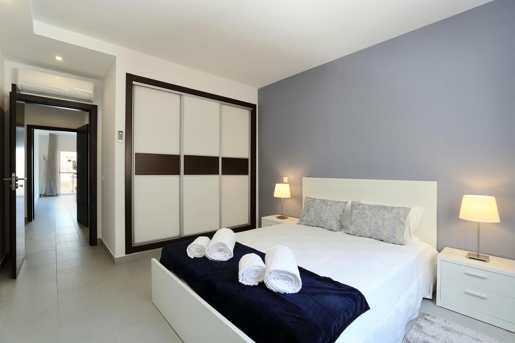 Original 3 Bedroom Downtown Apartment Albufeira