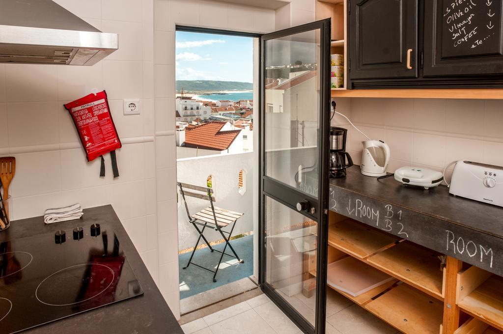 - & Dorms Hostel Nazare