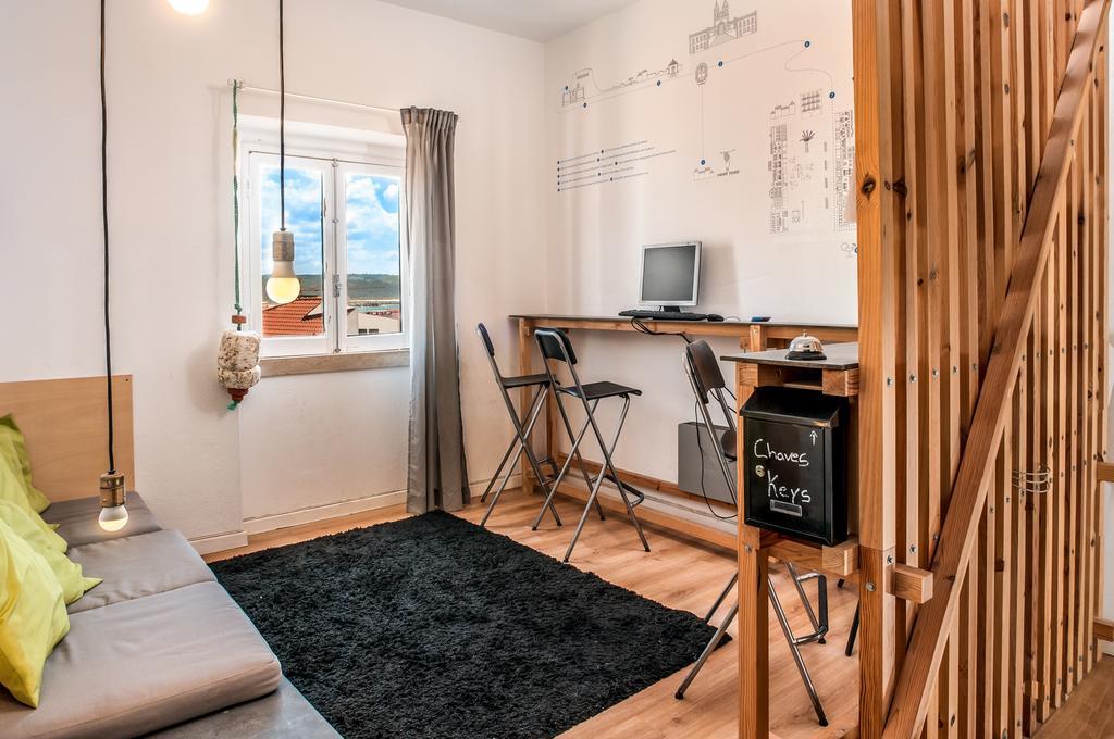 - & Dorms Hostel Nazare