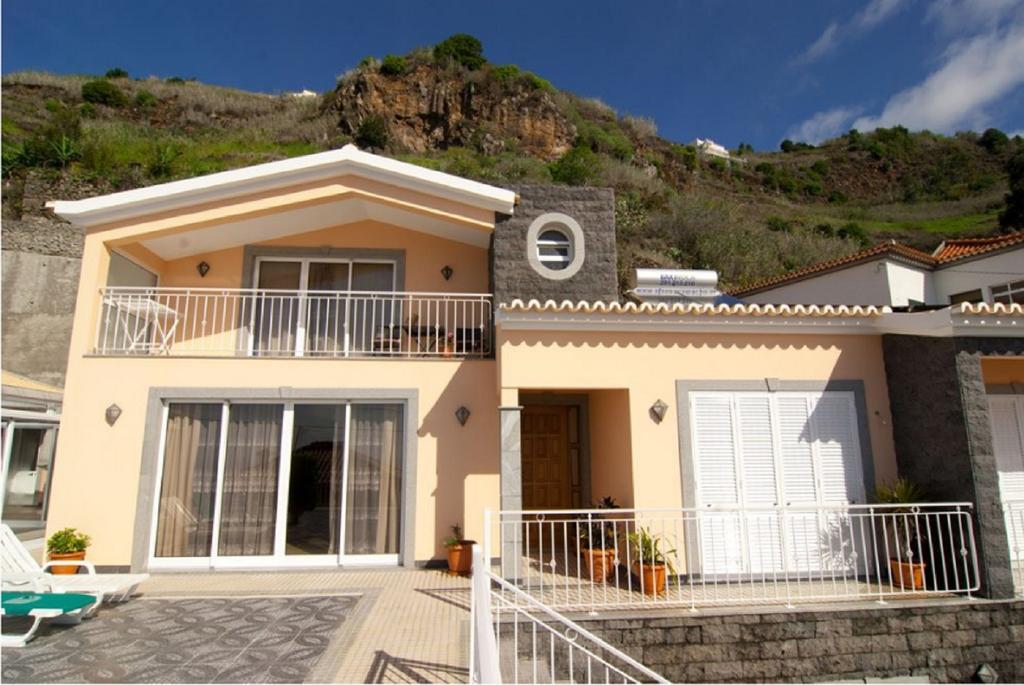 Hasta La Vista Arco da Calheta (Madeira)