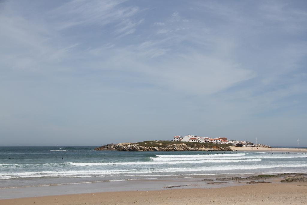 Holidays - Surf Pool With Tennis Court * Baleal