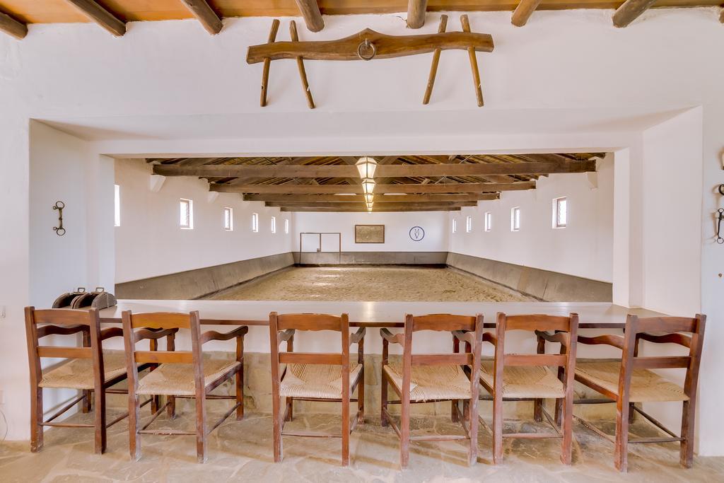 Monte Velho Equo-resort Country house *
