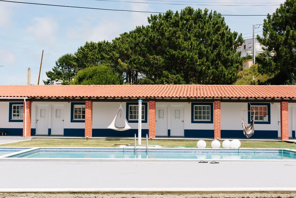Guest house Zulla Nazare's Surf Village *