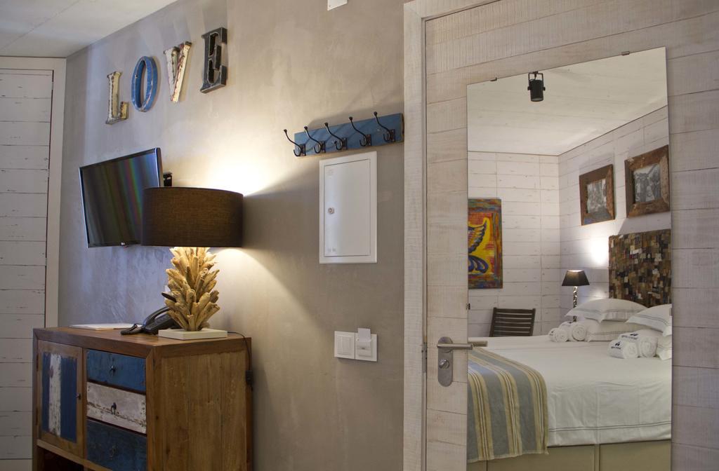 Surfers Hotel Peniche