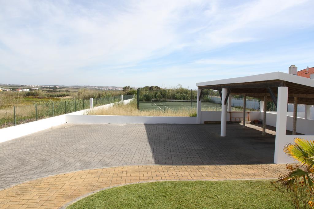 Holidays - Surf Pool With Tennis Court Apartment Baleal