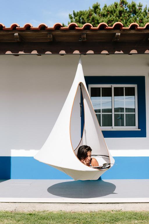Zulla Nazare's Surf Village Guest house *