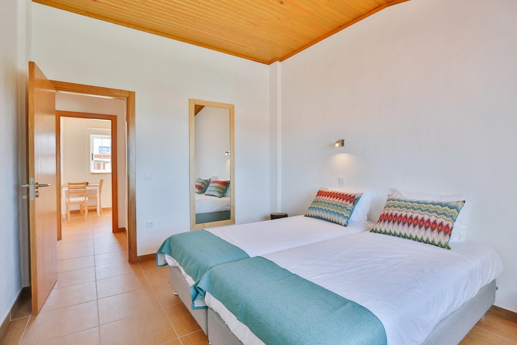 Zulla Nazare's Surf Village Guest house Nazare